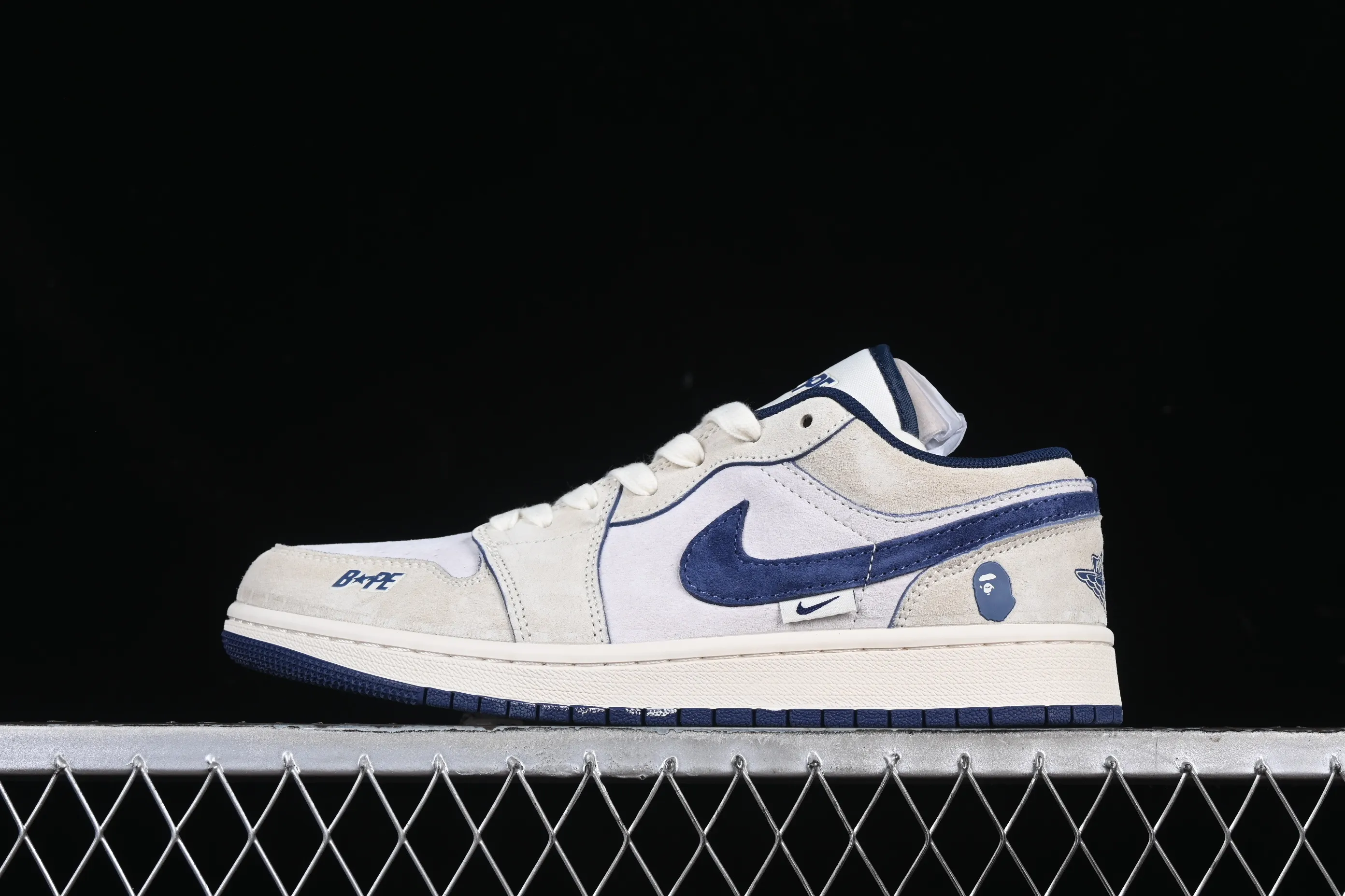 All categories Air Jordan Jordan series basketball shoes Air Jordan 1 Low High-end customized low-top sneakers Air Jordan 1 Low AJ1 Joe 1 Bape co-branded transparent blue high-end customized low-top retro basketball shoes DM9188-007